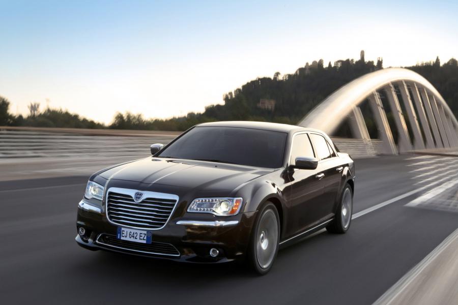  Lancia Thema 2011 года  (фото 75 из 77)